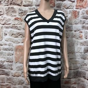 Stripped Sleeveless Shirt